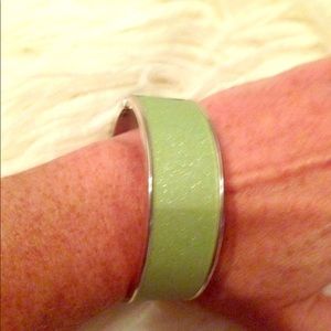 SALE 5/$25 Bangle bracelet